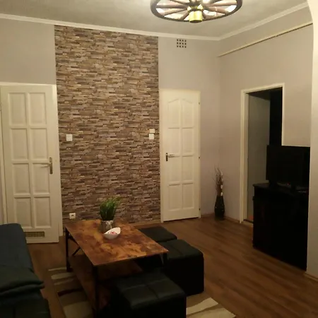 Kaland Vendeghaz Tatil Evi
