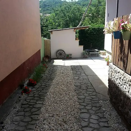 Kaland Vendeghaz *